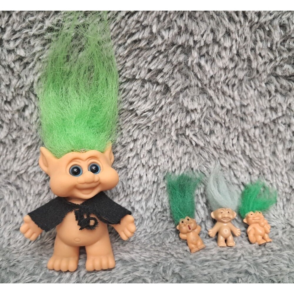 lof of 4 Troll Dolls 3" Trolls Green Hair 3.5" Mini 1" VTG Collectible Noveltie